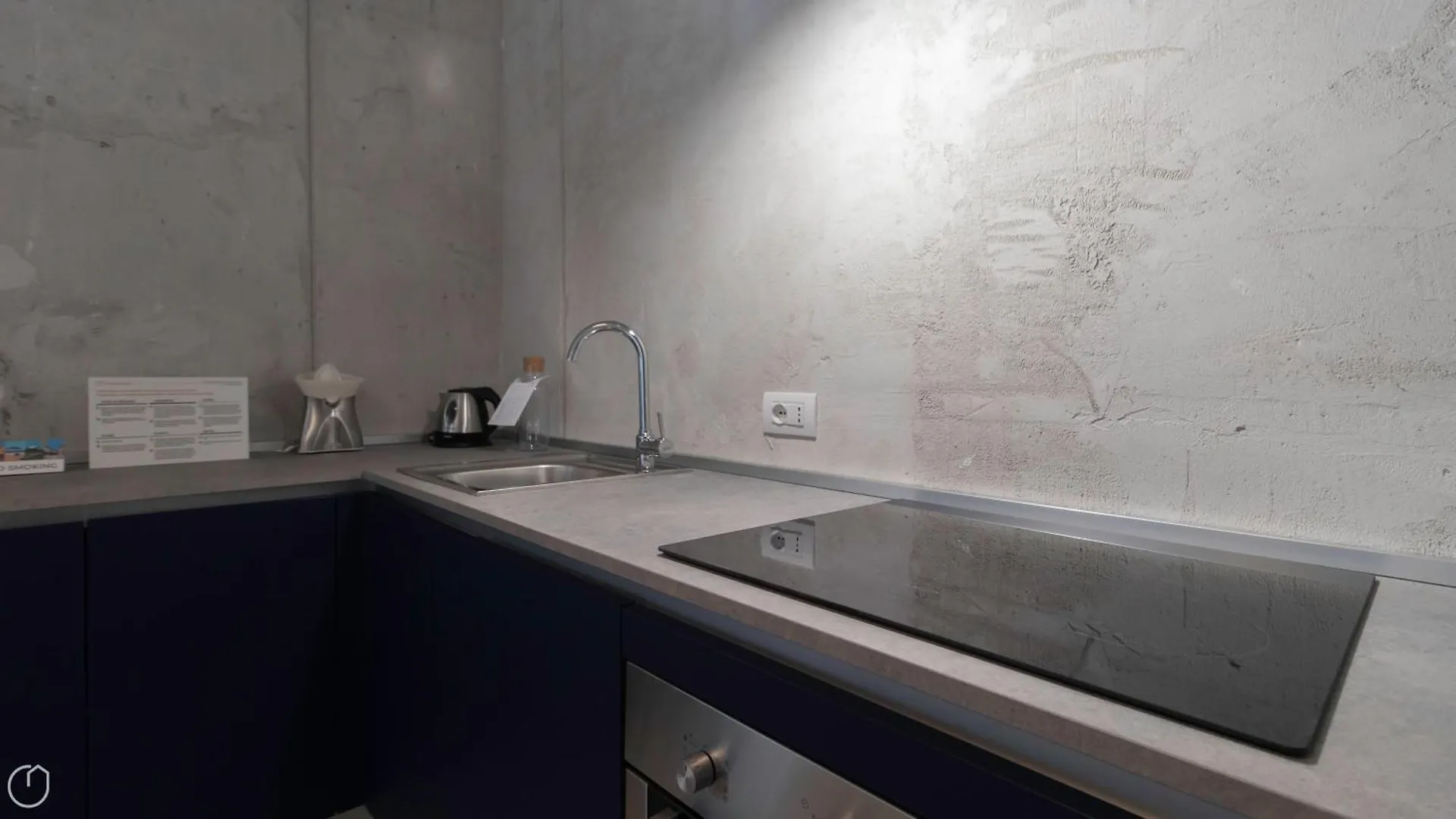 Italianway - Piazza Niccolo Tommaseo 2A Apartment Milan Italy
